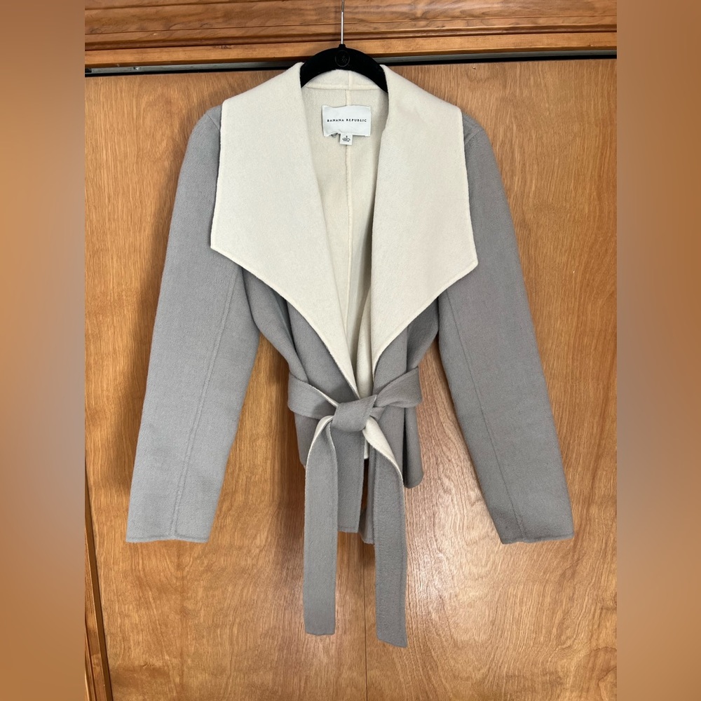 Banana Republic Wool Jacket with Belt (Size Small)
